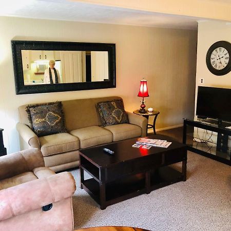 Galena Penthouse Overlooking Main Street With Free Off Street Parking Экстерьер фото