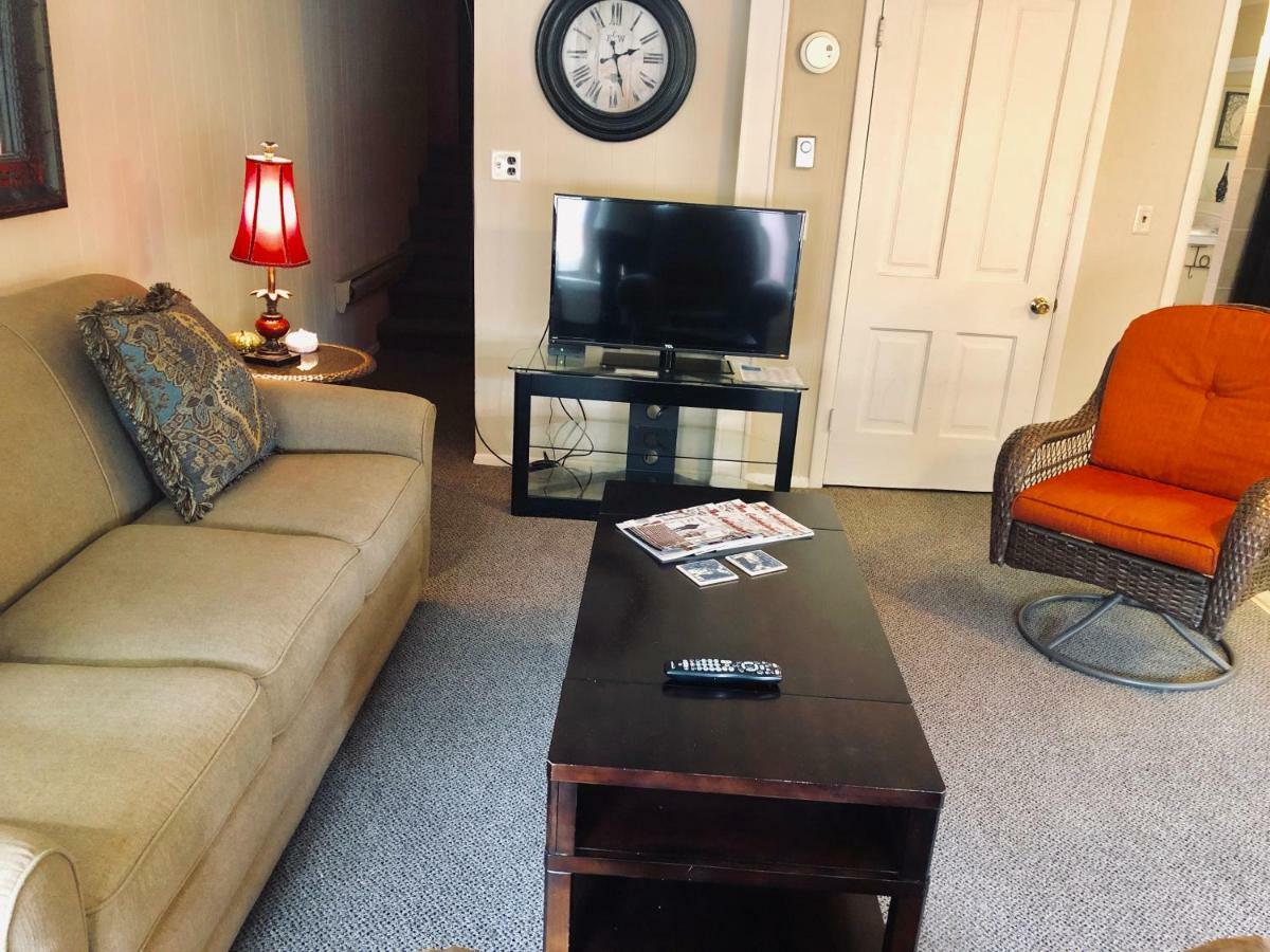 Galena Penthouse Overlooking Main Street With Free Off Street Parking Экстерьер фото